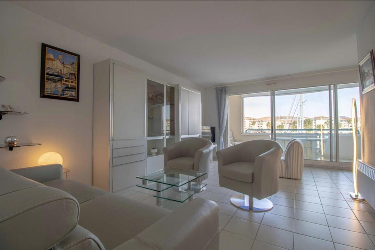 Apartment With Balcony And View On The Port Fréjus Exterior foto